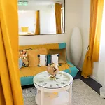 Sunny By Leslodgespa - Moderne Et Colore, Proche De Bale Et De L'aeroport Apartment *