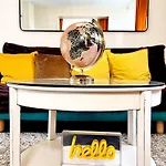 Apartment Sunny By Leslodgespa - Moderne Et Colore, Proche De Bale Et De L'aeroport *