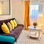 Sunny By Leslodgespa - Moderne Et Colore, Proche De Bale Et De L'aeroport Apartment Blotzheim