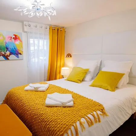 Apartmán Sunny By Leslodgespa - Moderne Et Colore, Proche De Bale Et De L'aeroport