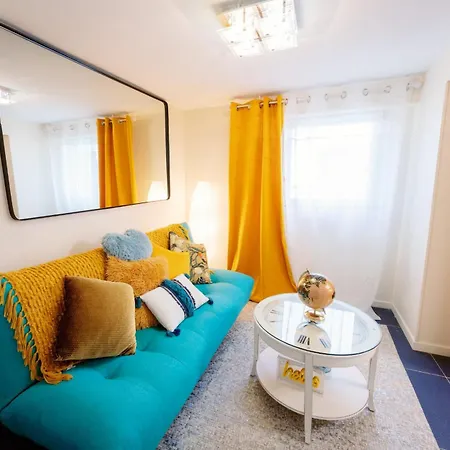 Apartmán Sunny By Leslodgespa - Moderne Et Colore, Proche De Bale Et De L'aeroport *