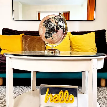 Apartmán Sunny By Leslodgespa - Moderne Et Colore, Proche De Bale Et De L'aeroport *