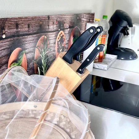 Sunny By Leslodgespa - Moderne Et Colore, Proche De Bale Et De L'aeroport *